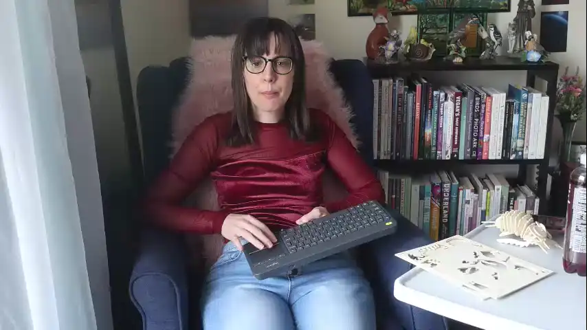 Ellynaomi – Chaturbate Live Video – 2025-01-24 13:18:09