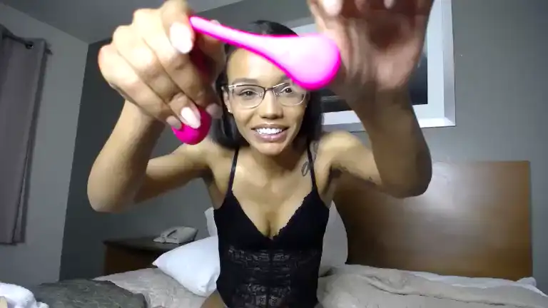 Patriciagrey – Streamate Live Video – 2025-06-24 04:37:07