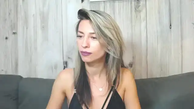 Poxyvibe – Myfreecams Live Video – 2025-04-25 16:51:02