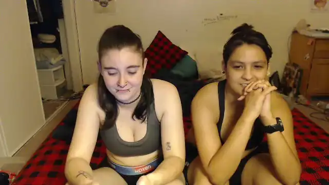 Amanda-anaelle-and-skyy-starr – Flirt4free Live Video – 2025-03-02 03:18:41