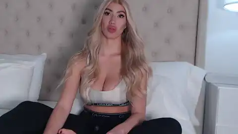 Angelica-swiss – Flirt4free Live Video – 2025-04-11 05:28:42