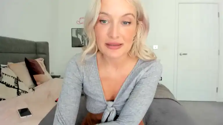 Badgirlrubes – Streamate Live Video – 2025-01-22 13:20:05