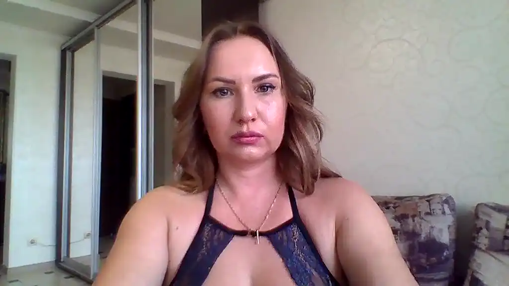 Princessroyale – Showup Live Video – 2025-02-07 00:12:26