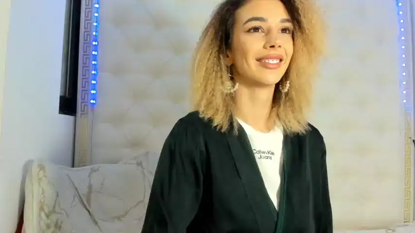 Hotfallingdevil – Chaturbate Live Video – 2026-07-21 04:11:28