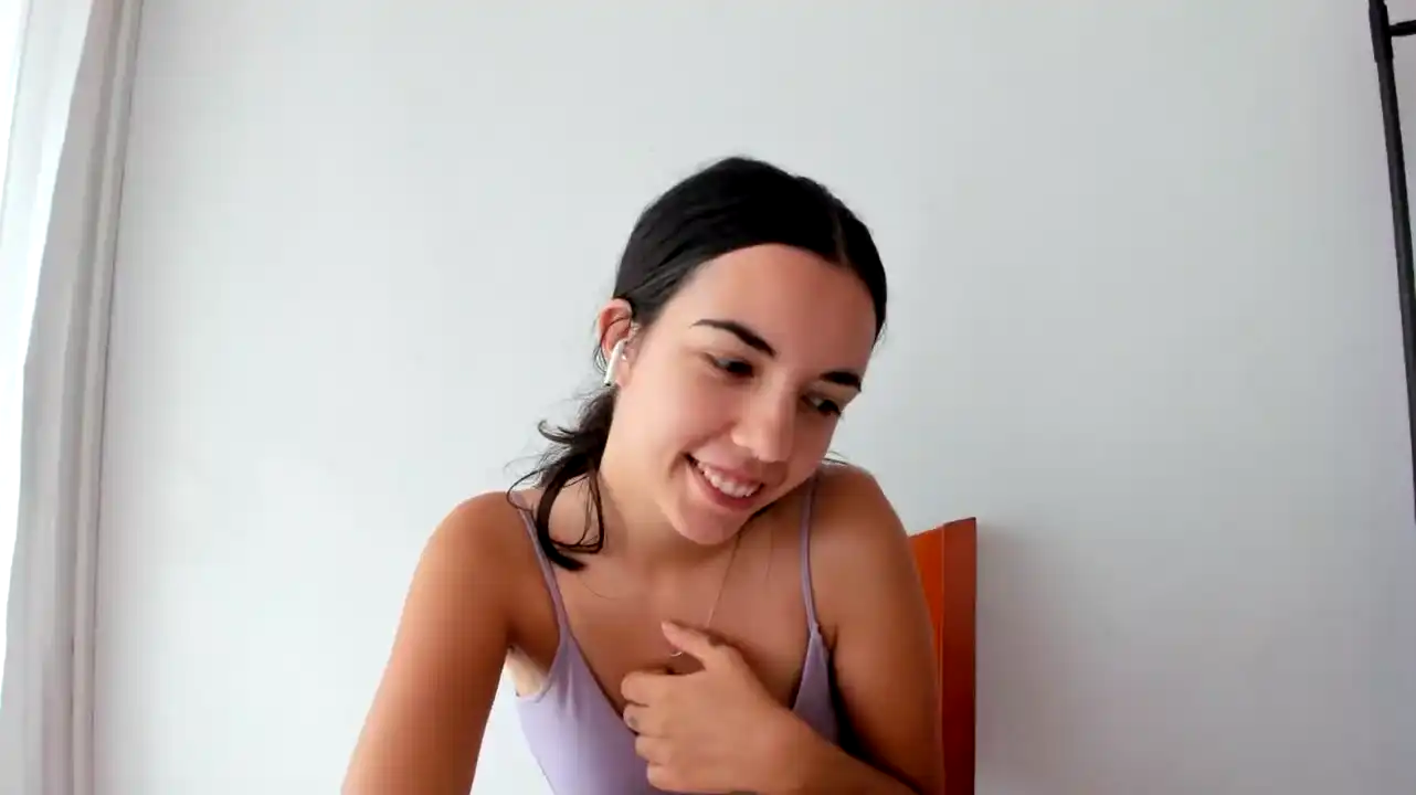 Lolaafrodita – Amateur.tv Live Video – 2026-05-02 14:40:25