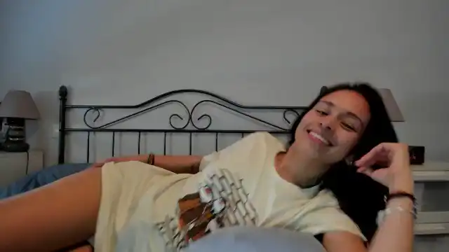 Aliicia – Myfreecams Live Video – 2025-11-30 19:15:06