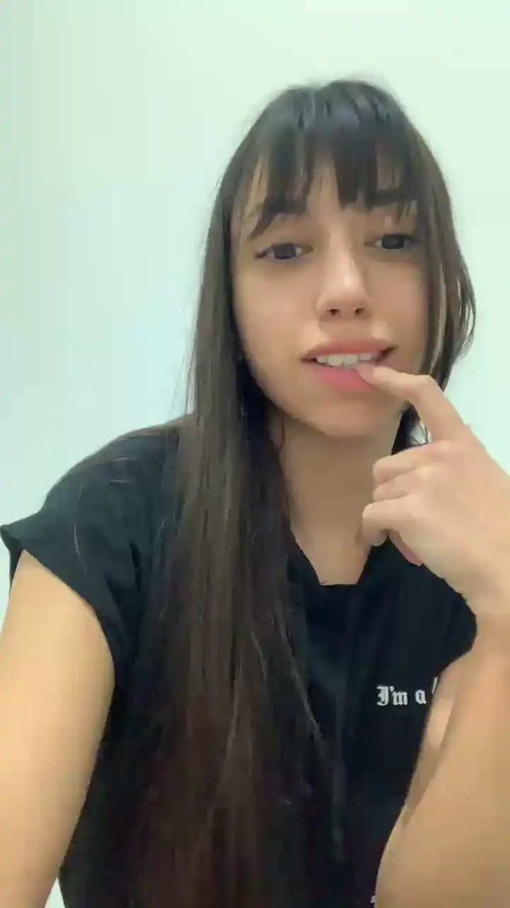 Vikingalena – Cam4 Live Video – 2025-01-08 16:18:37