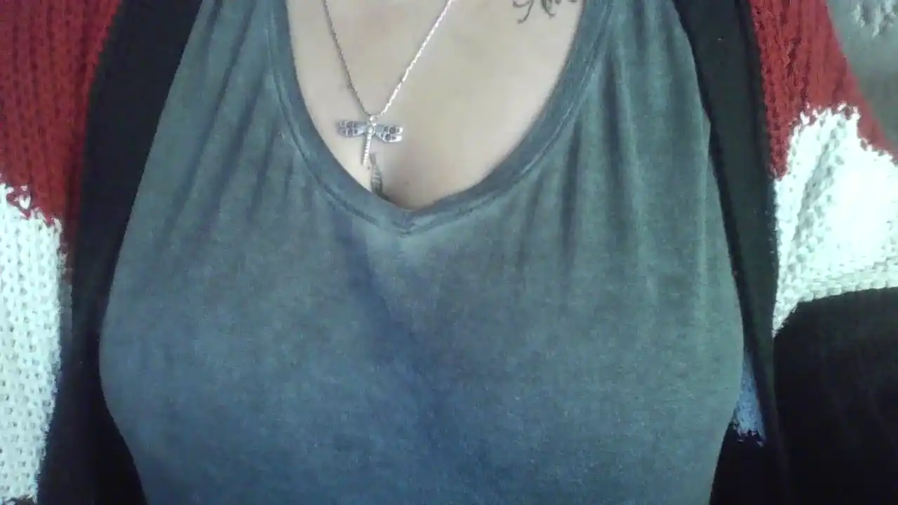 Lourdeslucifeer – Amateur.tv Live Video – 2025-06-06 23:56:41