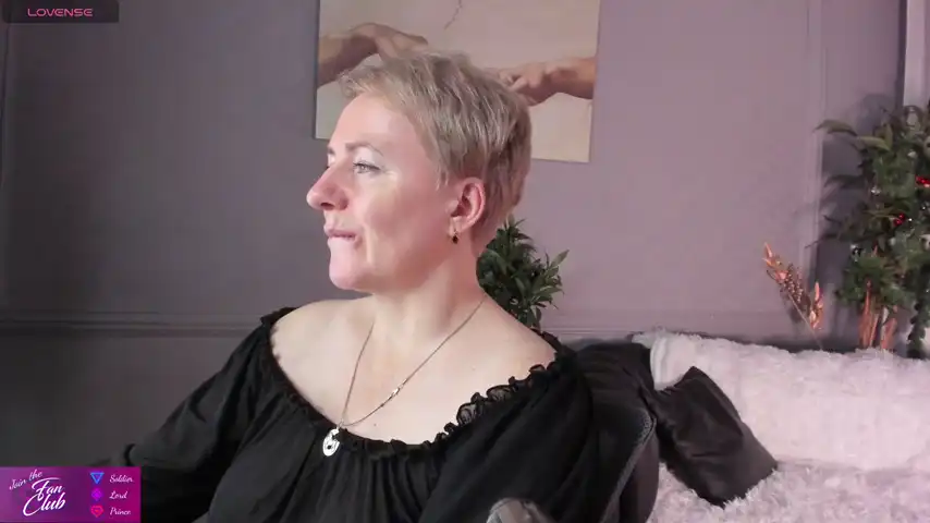 Nika_smit – Stripchat Live Video – 2025-06-04 19:17:07