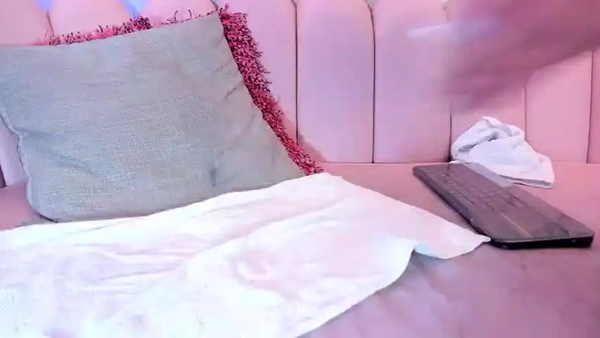 Ambarrosse – Amateur.tv Live Video – 2025-04-25 10:23:14