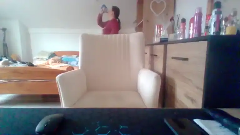 Mirian – Streamate Live Video – 2025-05-08 23:03:28