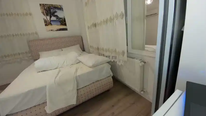 Ehotlovea – Chaturbate Live Video – 2026-05-24 14:04:57