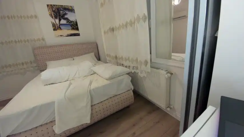 Ehotlovea – Chaturbate Live Video – 2025-03-24 17:31:44