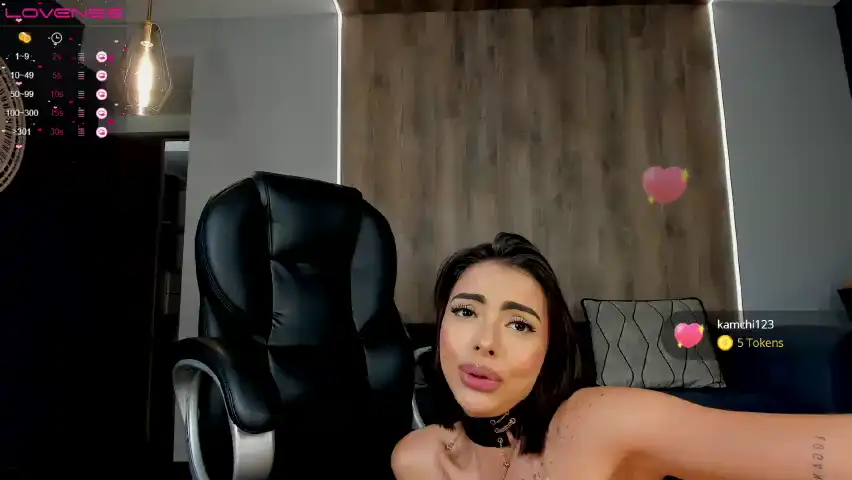Mararicci – Bongacams Live Video – 2025-05-21 15:45:43
