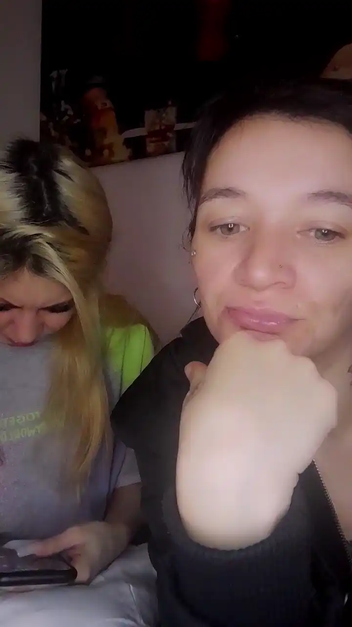 Tubebeciitaa – Cam4 Live Video – 2025-05-13 01:35:01
