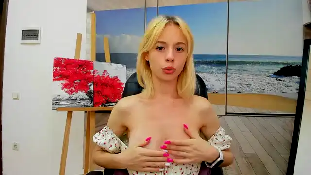 Vivienns – Xlovecam Live Video – 2025-05-07 22:13:25
