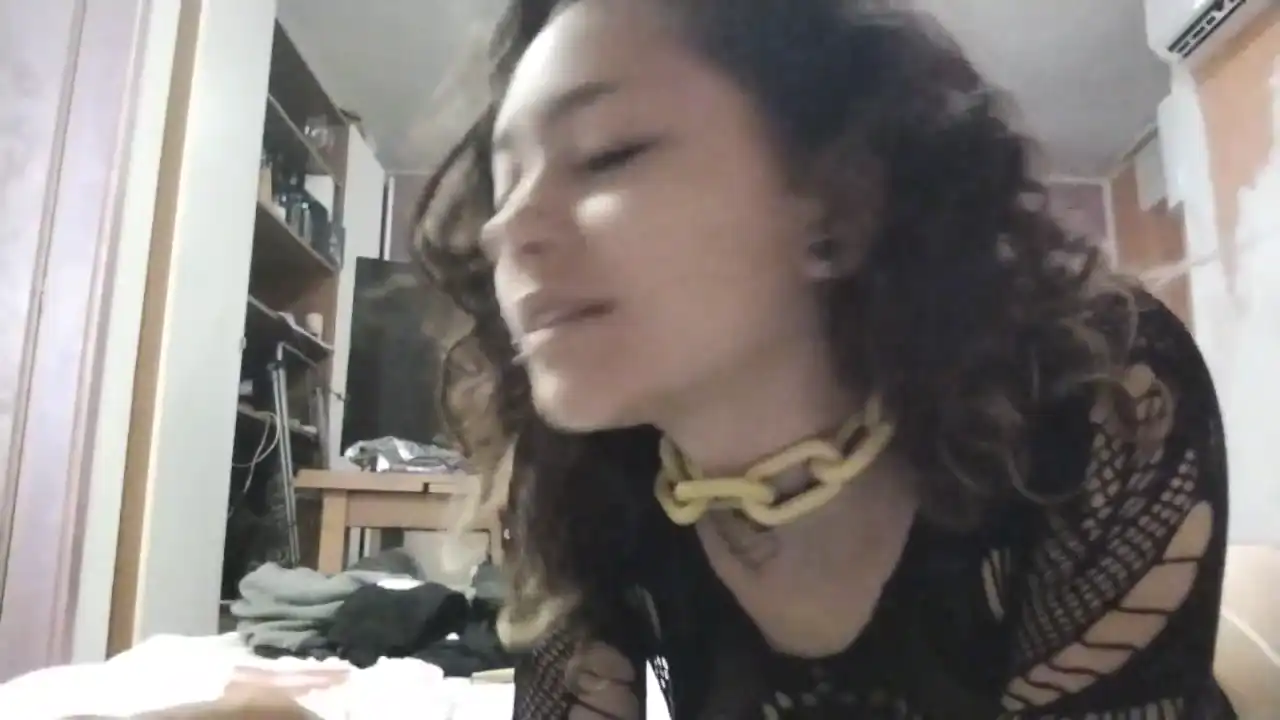 Becky4milo – Cam4 Live Video – 2025-08-11 05:50:38