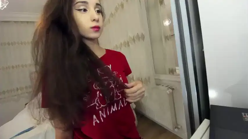 Ehotlovea – Chaturbate Live Video – 2025-03-18 02:49:34