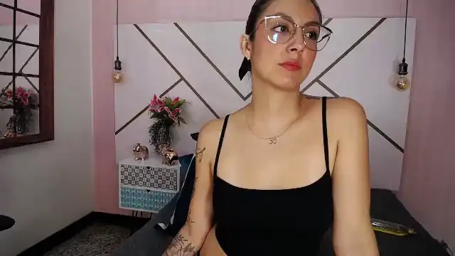 Megan-aniston – Flirt4free Live Video – 2025-04-24 22:37:20